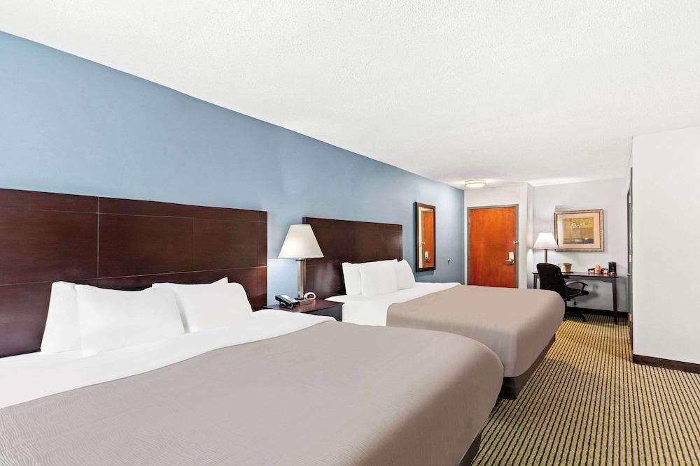 Quality Inn Dry Ridge photo 33