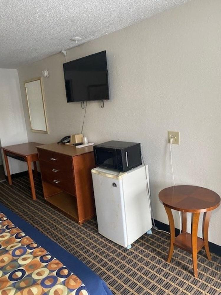712 INN photo 4