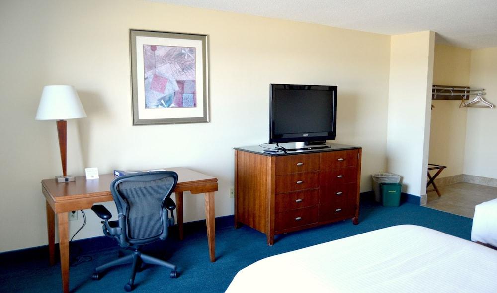 Hampton House Hotel photo 16