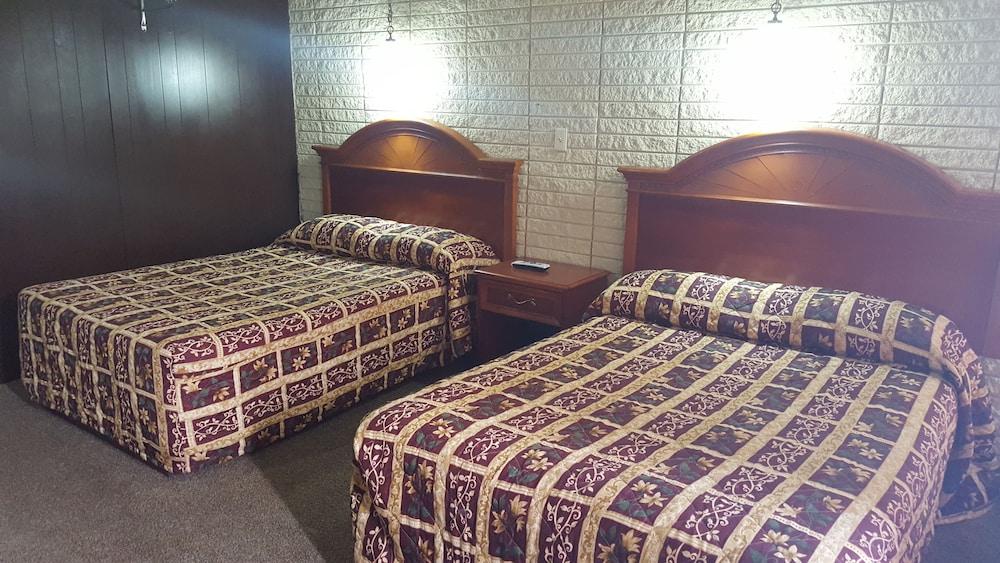 Breezwood Motel photo 6