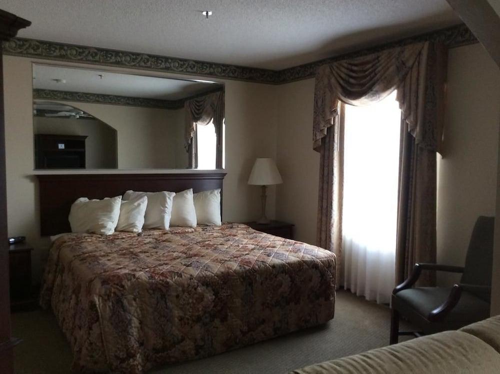 American Inn & Suites - High Point NC photo 3