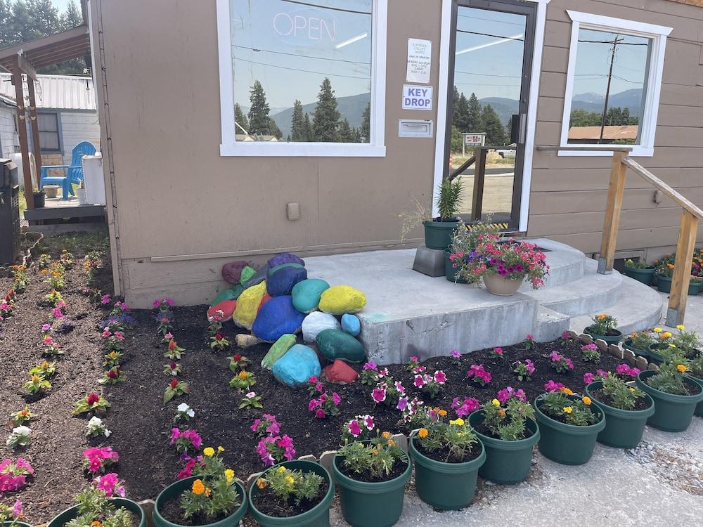 Kootenai Valley Motel photo 91