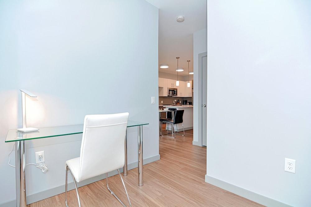 Global Luxury Suites Downtown Providence photo 69
