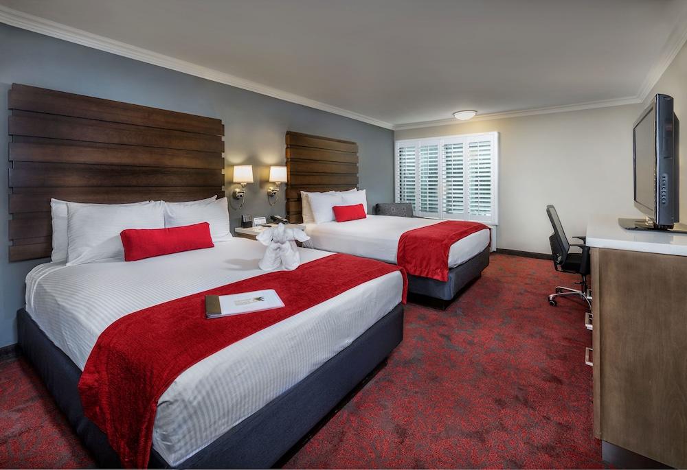 Desert Palms Hotel & Suites photo 8