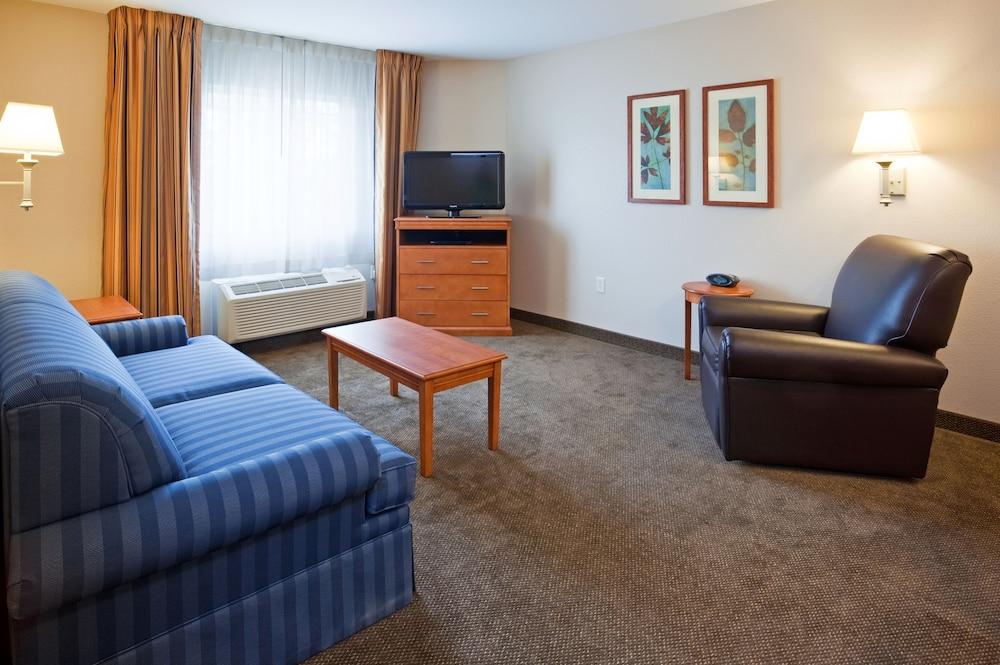 Candlewood Suites La Crosse N by IHG photo 42