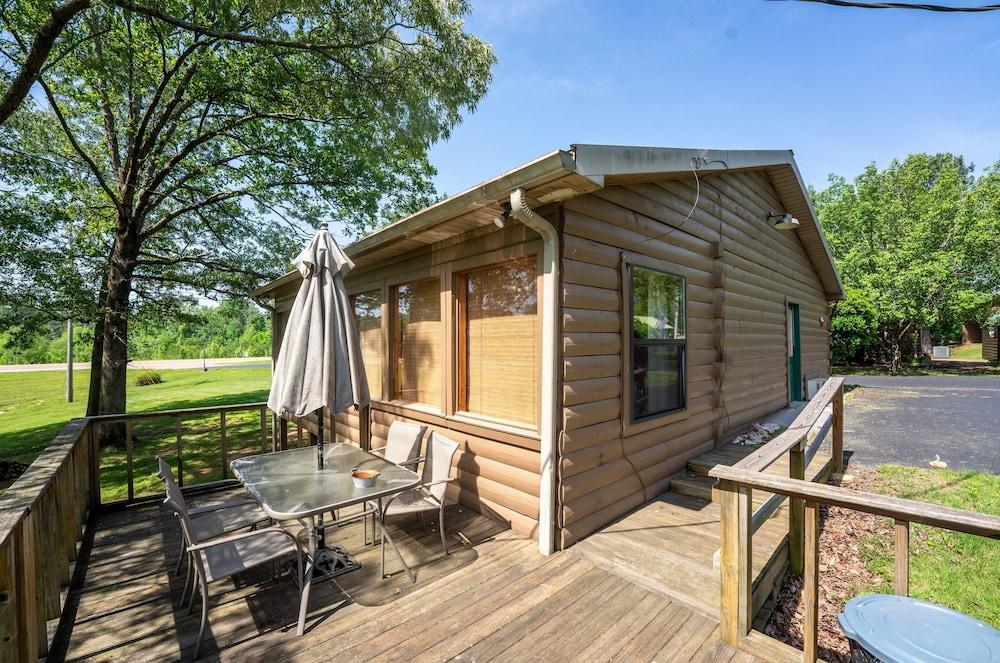 Fishtale Lodge photo 17