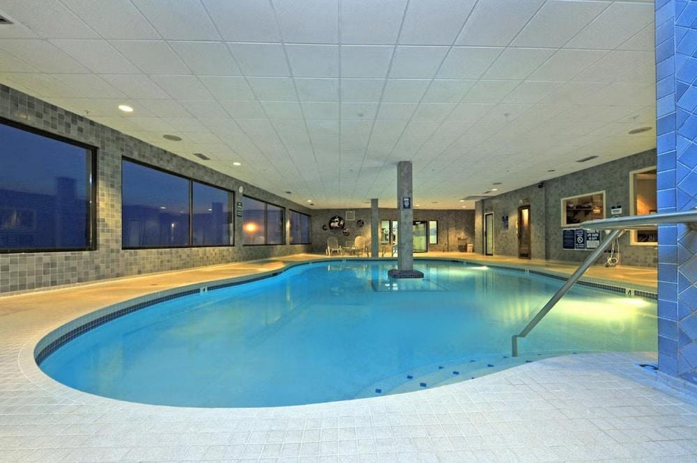 Promenade Inn & Suites Oceanfront photo 34