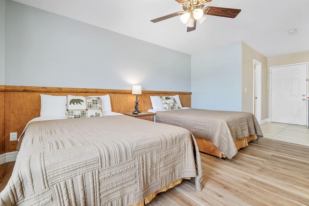 Big Bear Lakefront Lodge photo 15