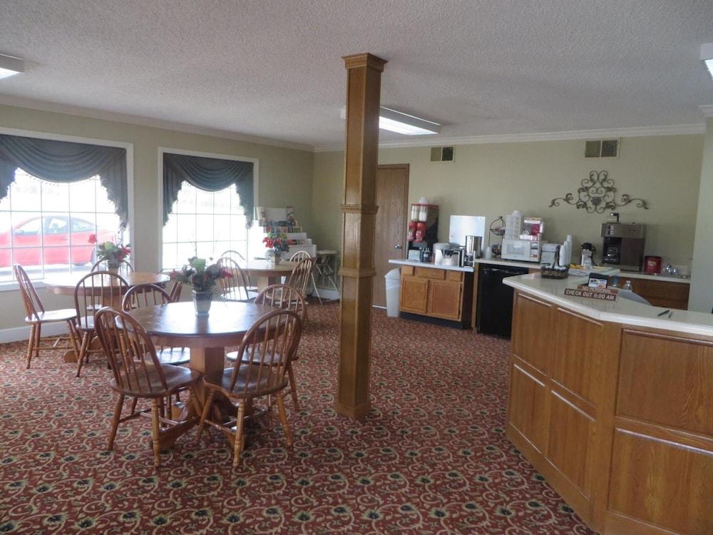Honeysuckle Inn - Mountain View photo 53