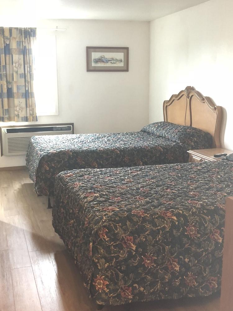 Neva Jean Motel photo 9