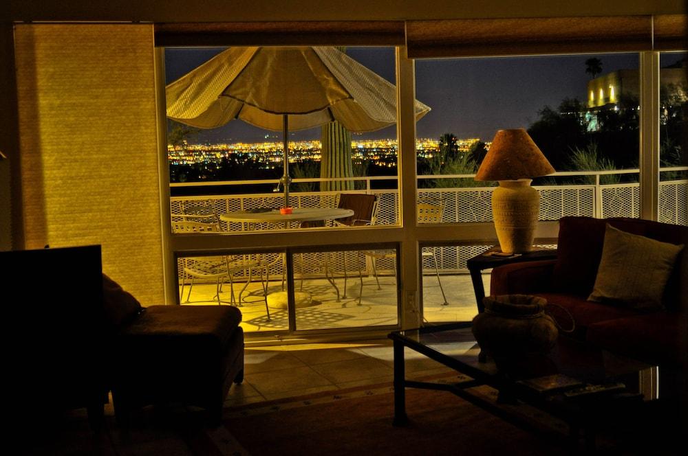 Mission Hill Casitas photo 67