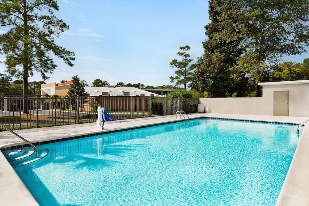 La Quinta Inn by Wyndham Columbia NE/Fort Jackson photo 59