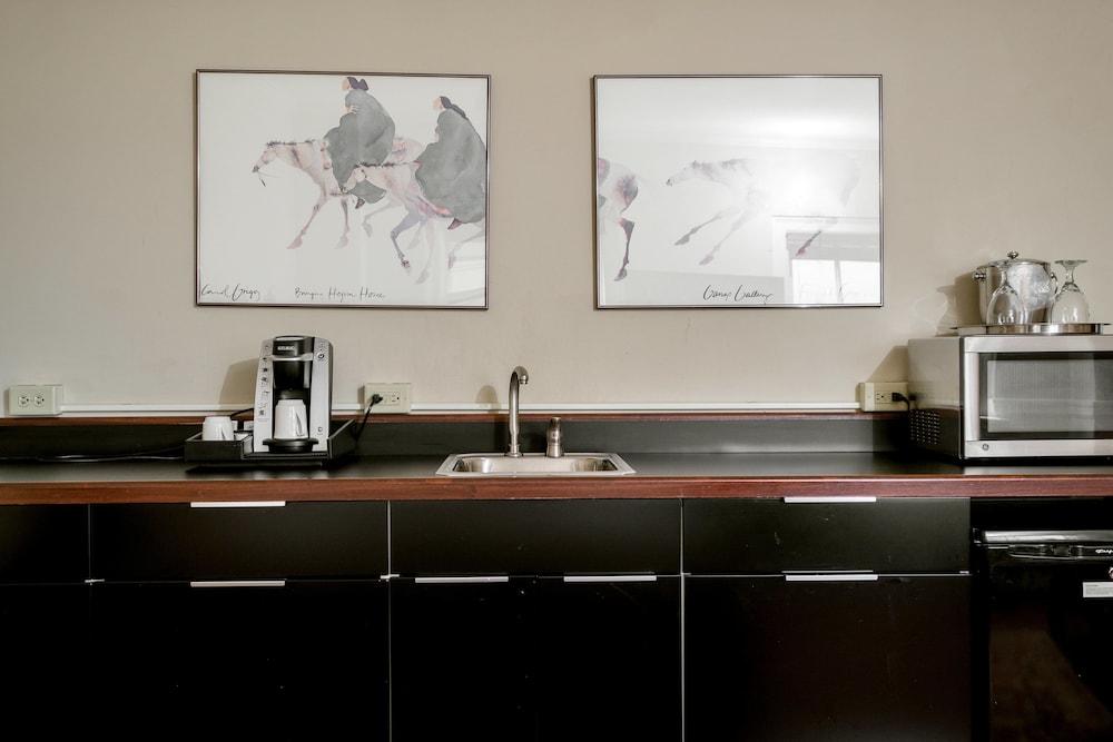 Hotel 340 photo 56