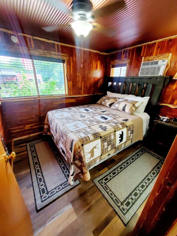 Log Cabin Inn photo 38