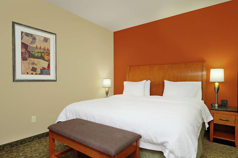 Hampton Inn & Suites Buffalo photo 35