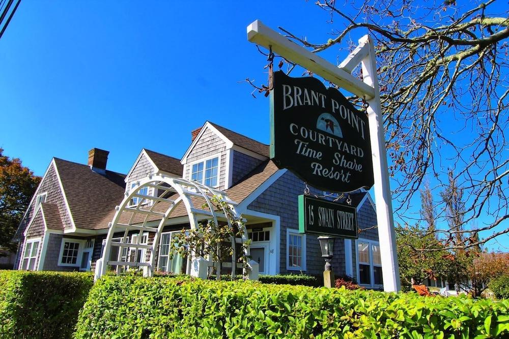 Brant Point Courtyard photo 23