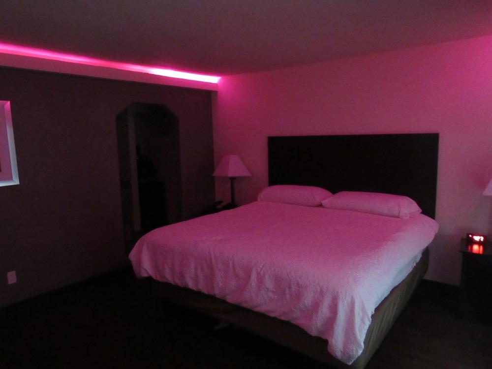 Trinity Suites Downtown Dallas photo 9