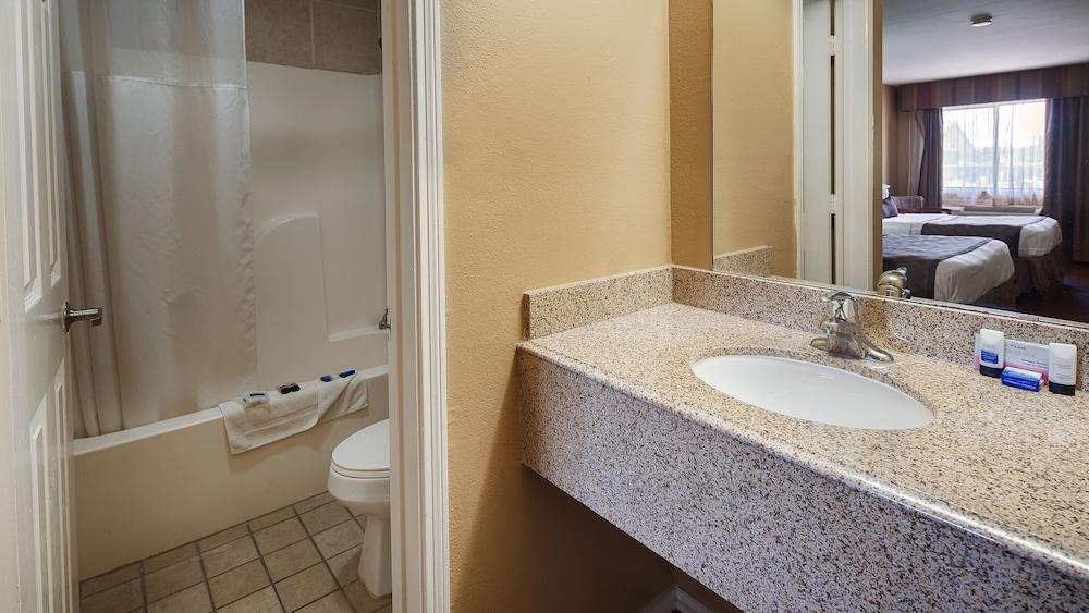 Americas Best Value Inn & Suites Sonora photo 13