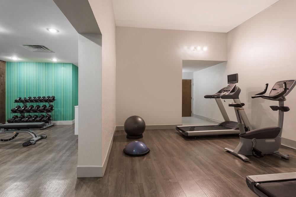Holiday Inn Express and Suites - Petersburg - Fort Lee by IHG photo 25