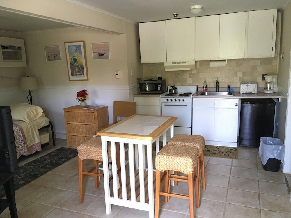 Westhampton Seabreeze Motel photo 19