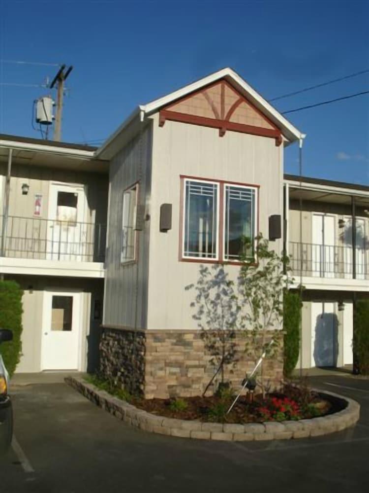 Gateway Inn photo 45