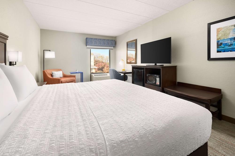 Hampton Inn Columbia photo 25