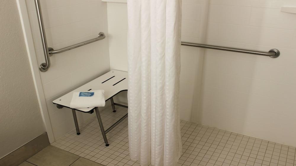 Holiday Inn Express Winfield by IHG photo 20