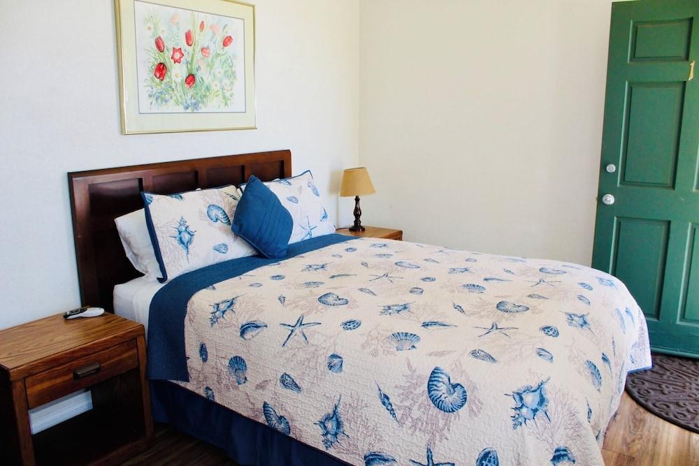 Ocean Cove Lodge photo 6