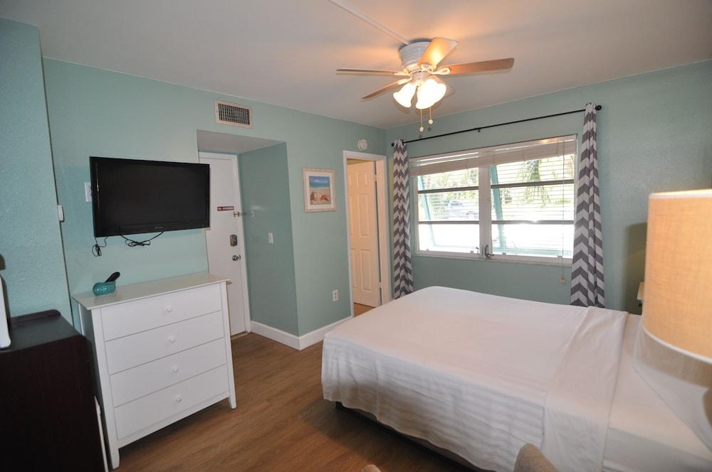 Lido Islander Inn photo 21