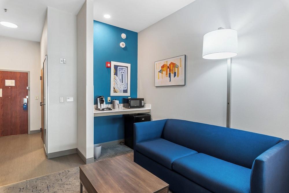 Holiday Inn Express & Suites Maumelle - Little Rock NW by IHG photo 22