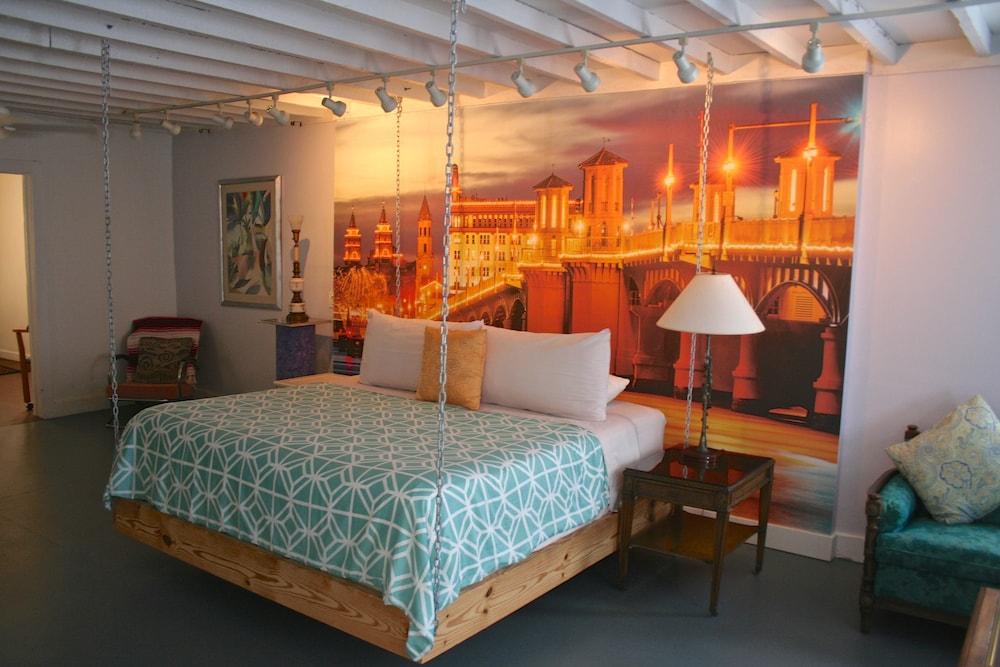 The Loft at Menorcan Square photo 4