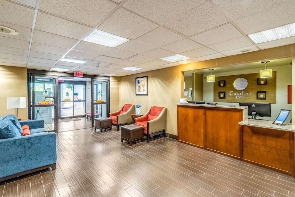 Comfort Inn Tucson Central photo 2