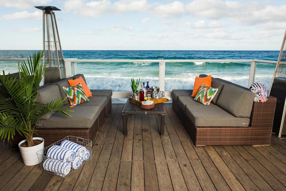 Pacific Edge Oceanfront Hotel photo 4