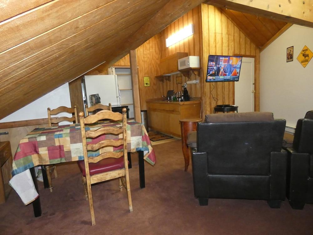 Yellowstone Motel - Adults Only photo 60