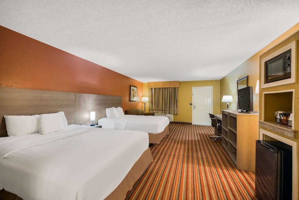 SureStay Hotel by Best Western Mt Pleasant photo 28