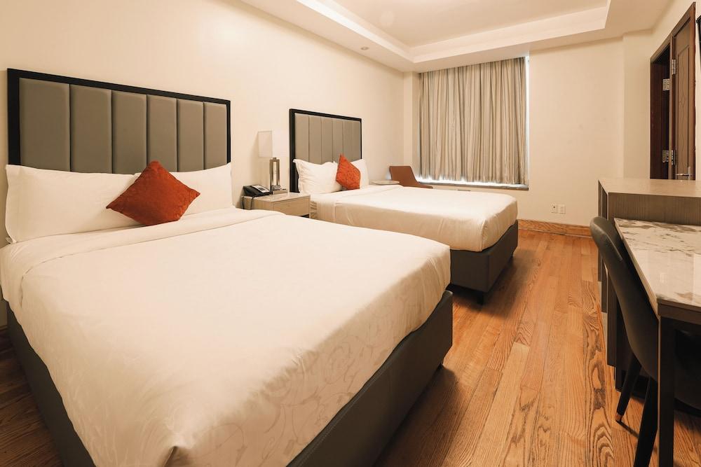 Asiatic Hotel by LaGuardia Airport photo 9