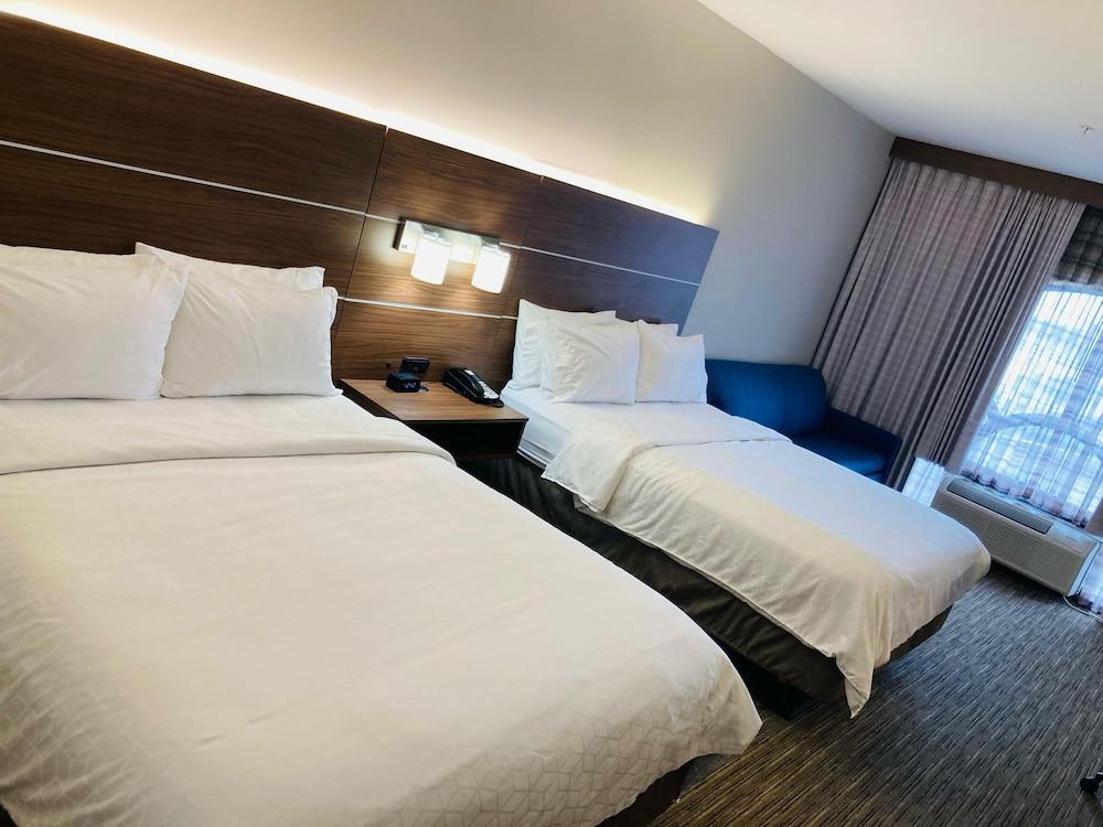 Holiday Inn Express & Suites Abilene by IHG photo 25
