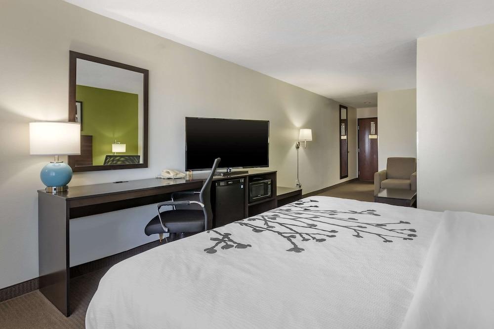 Sleep Inn & Suites Pleasant Hill - Des Moines photo 75