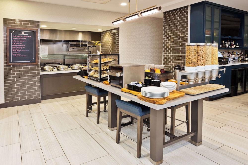 Hilton Garden Inn Montgomery - EastChase photo 21