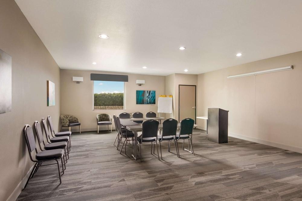 Best Western Plus Killeen/Fort Cavazos Hotel & Suites photo 27