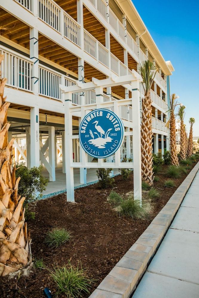 Saltwater Suites photo 42