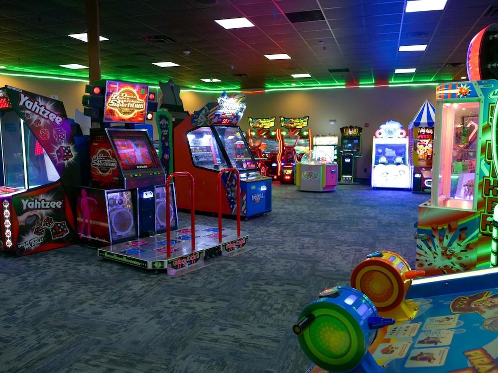 Hope Lake Lodge & Indoor Waterpark photo 91