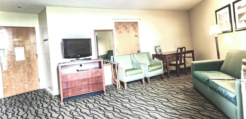Ocean Sands Beach Boutique Inn - Stay At the Beach photo 16