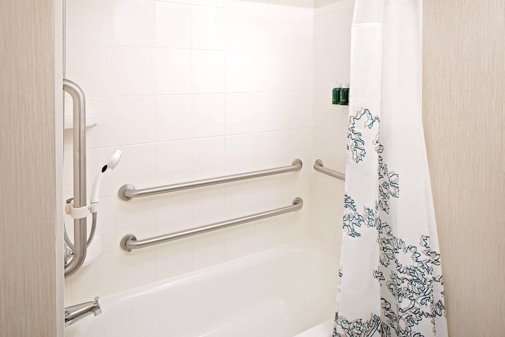 Residence Inn by Marriott Cherry Hill photo 13