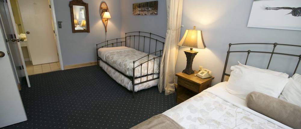 Black Bear Lodge photo 16