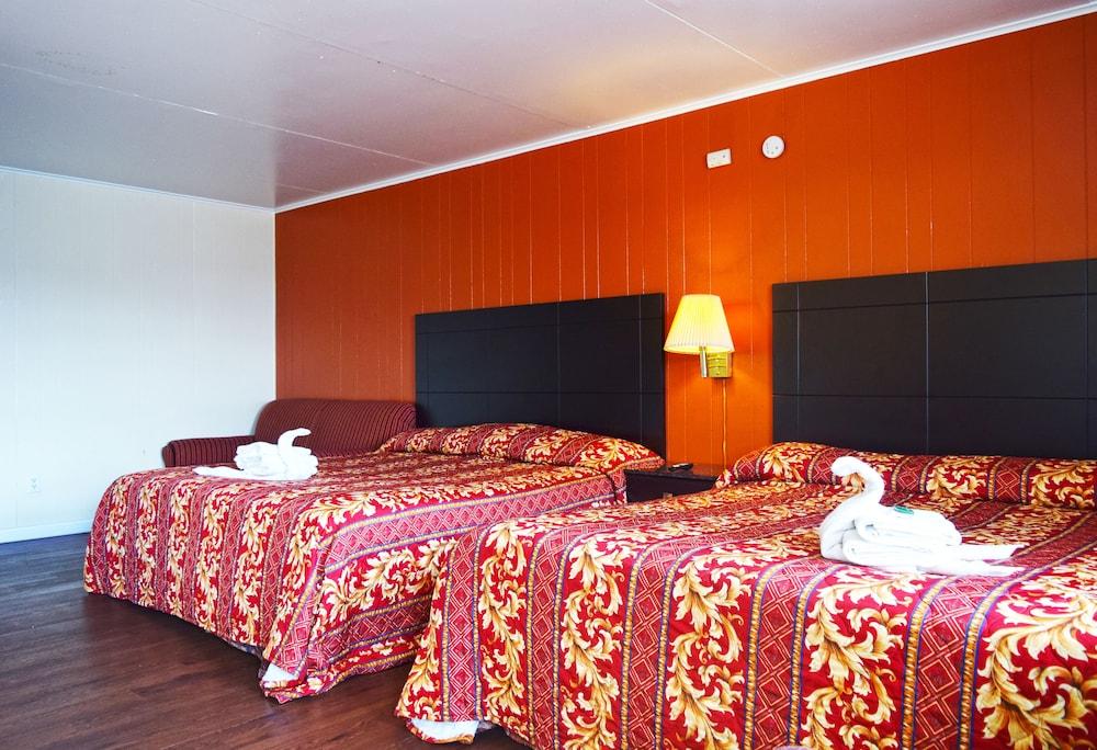 Skyview Manor Motel photo 32