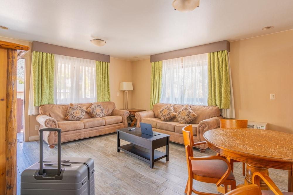 Petty Ranch Inn photo 8