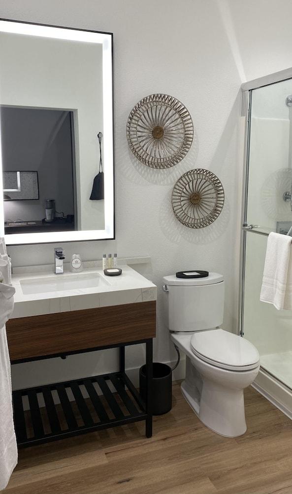 Gateway Hotel, Trademark Collection by Wyndham photo 39