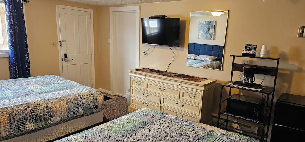 River Country Motor Lodge photo 58