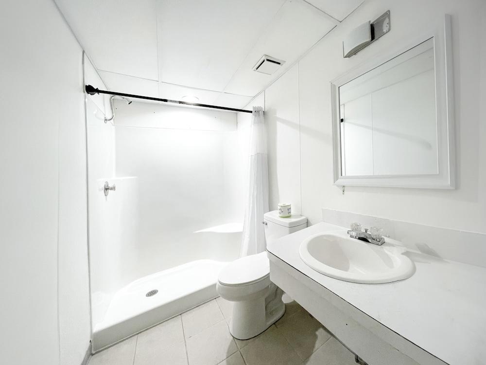 Penn Lodge Hotel & Suites photo 16